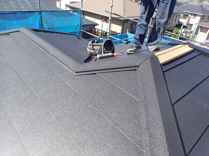 スーパーガルテクトの屋根