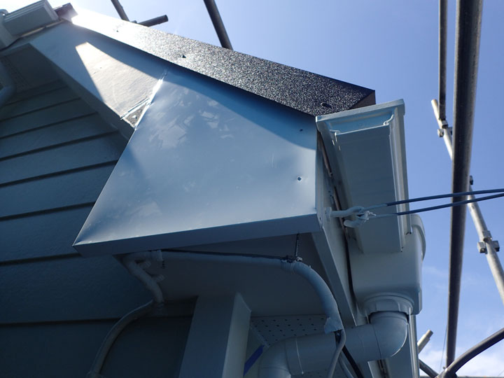 破風板と鼻隠しの違いを解説！位置や役割、メンテナンス方法もご紹介