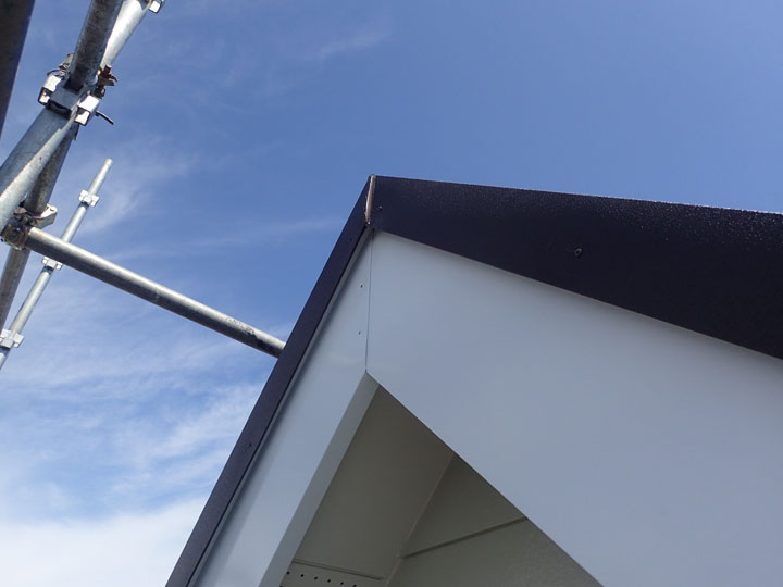 破風とは屋根のどこのこと？役割と破損原因・修理方法をわかりやすく解説