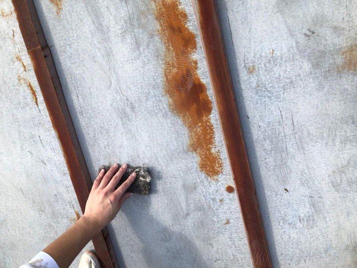 金属屋根の塗装では「ケレン」が欠かせない?錆を落とすことで長持ち塗装に貢献