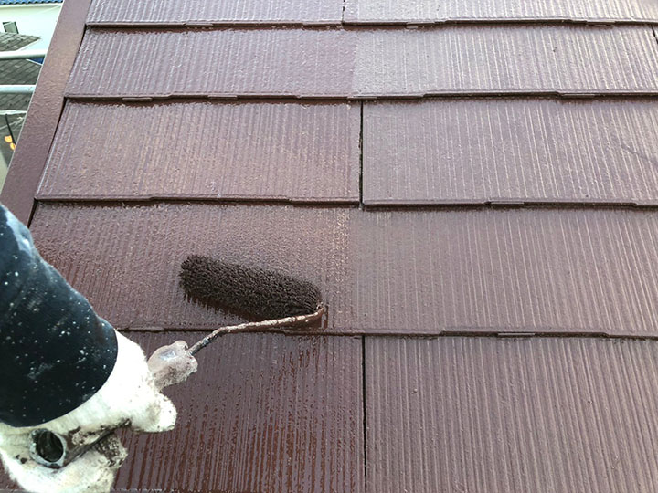 高所作業である屋根塗装