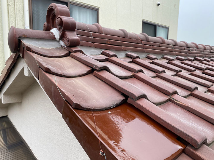 端部を美しくする袖瓦