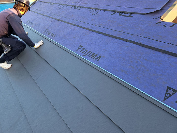 屋根カバー工事