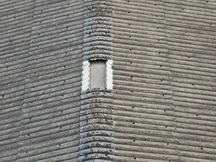 波型スレート屋根（工場）