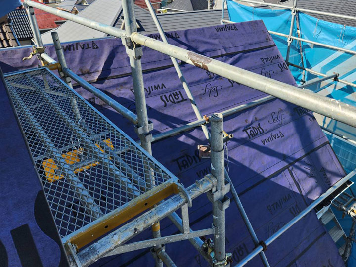 屋根上用の足場