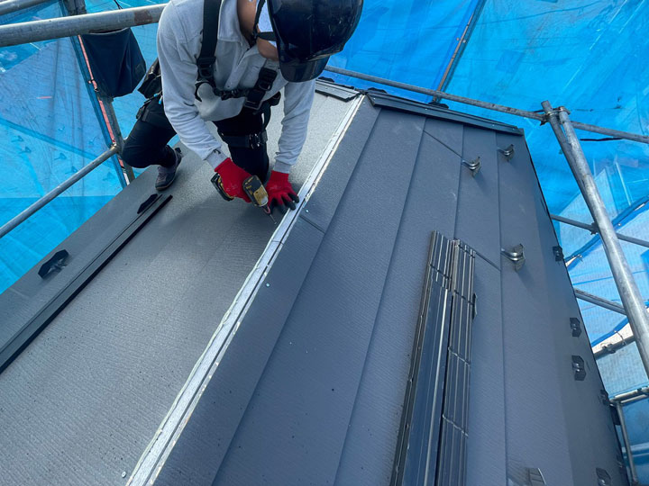 ガルバリウム屋根への葺き替え