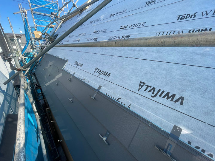 屋根葺き替え後の耐用年数はどれくらい？屋根材・ルーフィング・下地で決まる寿命