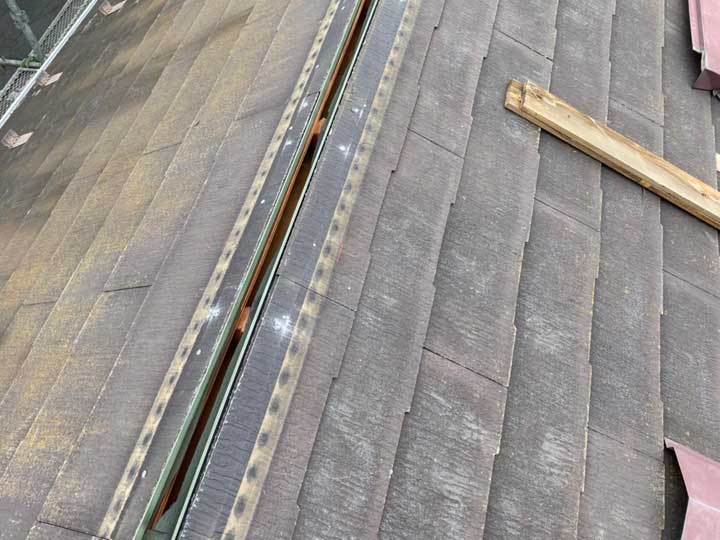 換気用の穴を設けます