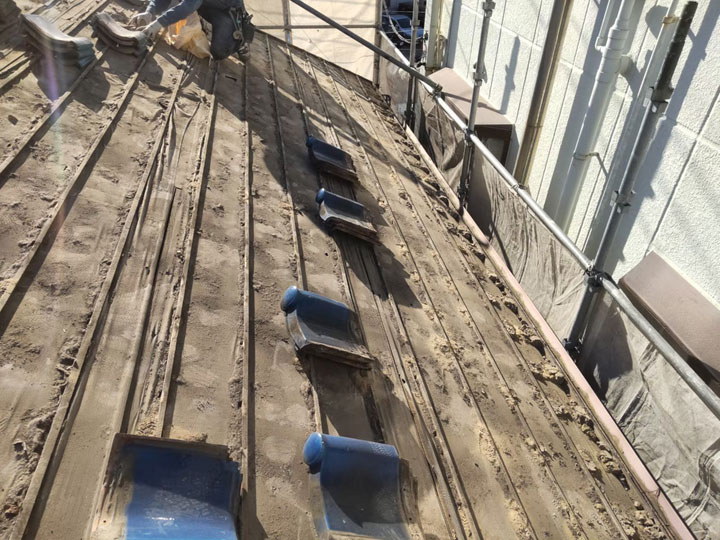 瓦屋根の葺き替え