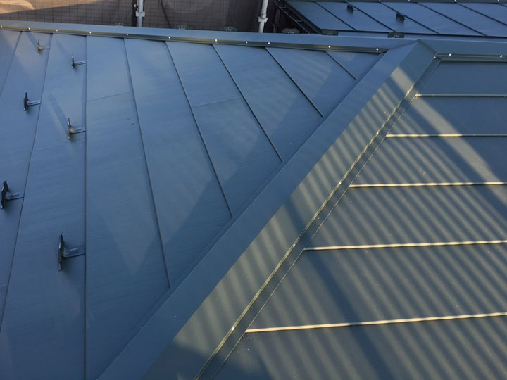 頑丈で錆びにくいガルバリウム鋼板