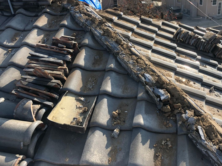 屋根の漆喰費用はいくら？補修方法と相場、乾式工法という選択肢もご紹介