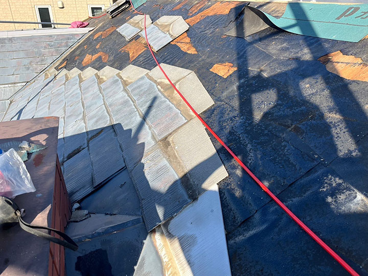 アスベスト含有コロニアルの解体