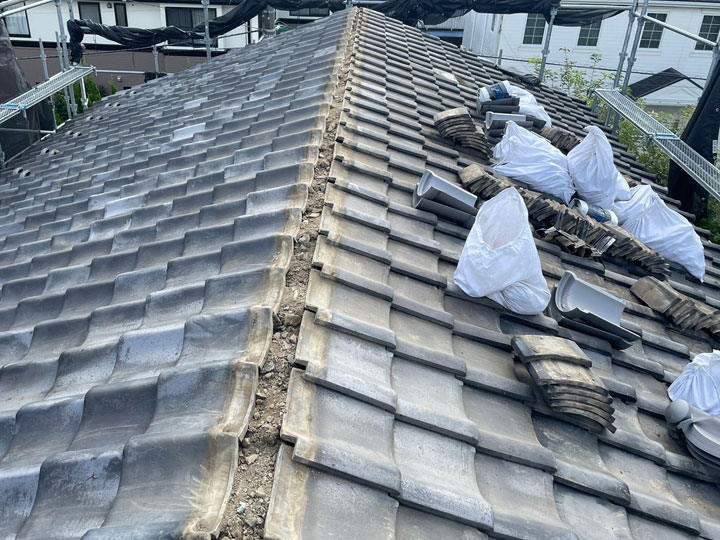 棟を一度解体して再構成する工事