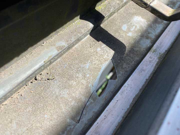 雨樋のひび割れ・破損