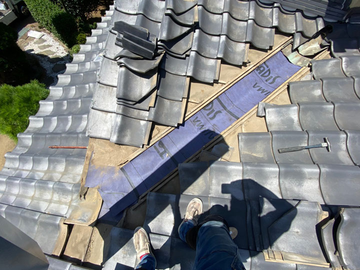 谷板金の交換費用はいくら？役割とメンテナンスのポイントを解説