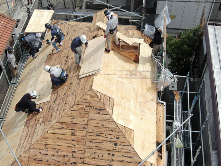 野地板の増し張り