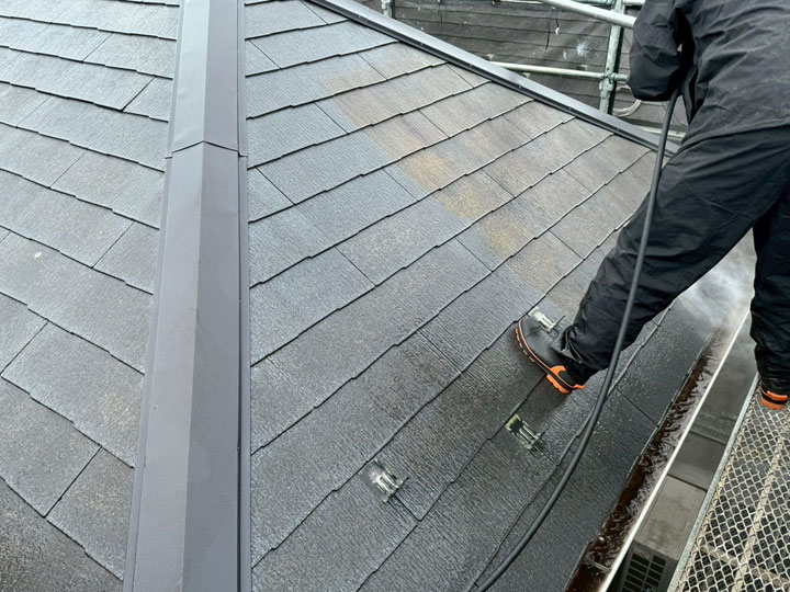 屋根塗装のメンテナンスはお任せください！