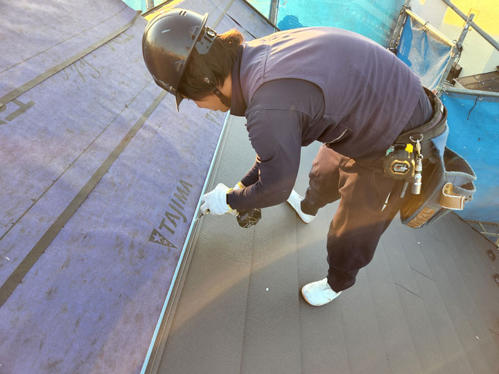 屋根リフォームは相見積もりが重要！後悔しないための進め方と注意点