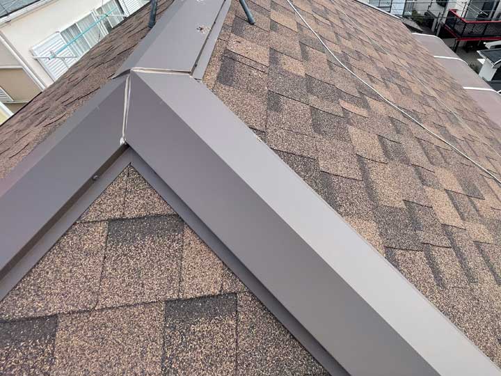 表面の石粒が様々な効果をもたらします