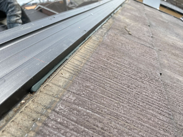 棟板金の下地について