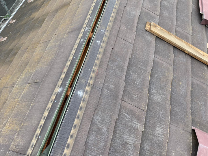 屋根の天辺の穴が不安…