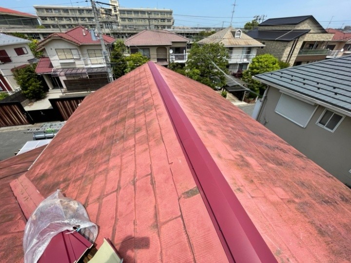 樹脂製貫板（タフモック）を採用した棟板金交換工事を施工したお住まい