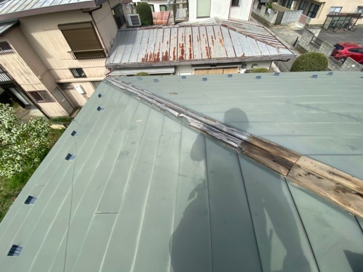 既存棟板金と貫板の撤去