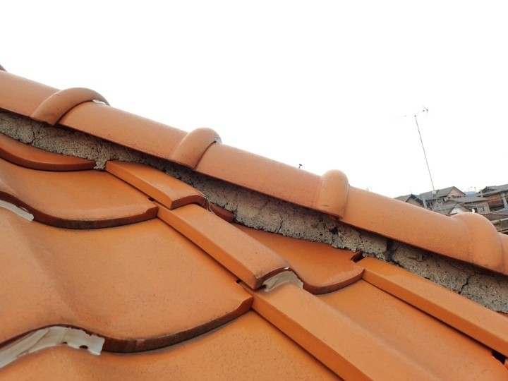 隅棟部分のひび割れ