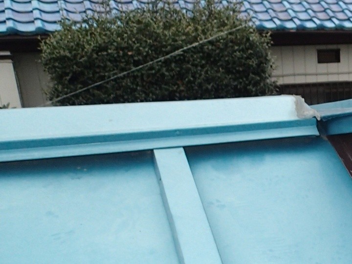 瓦棒葺き屋根の棟まわり形状の確認