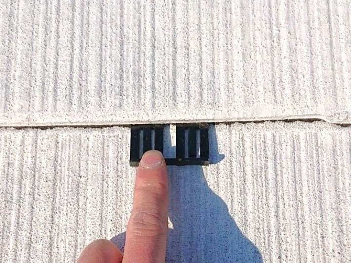 タスペーサー設置（通気・排水経路の確保）