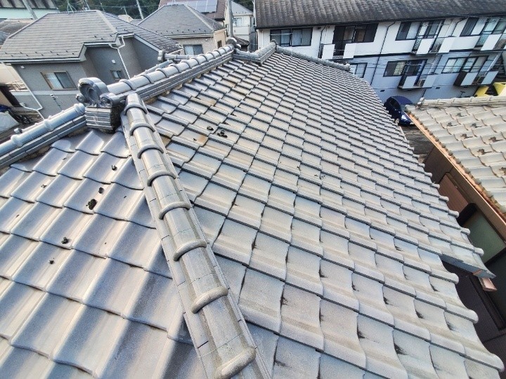 経年劣化した瓦屋根