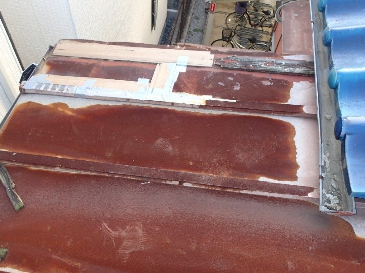 補修跡が見られるが、劣化が進行