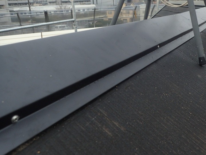 ステンレスビスによる強固な固定