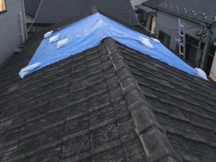 築50年アパートの雨漏りしたセメント瓦屋根
