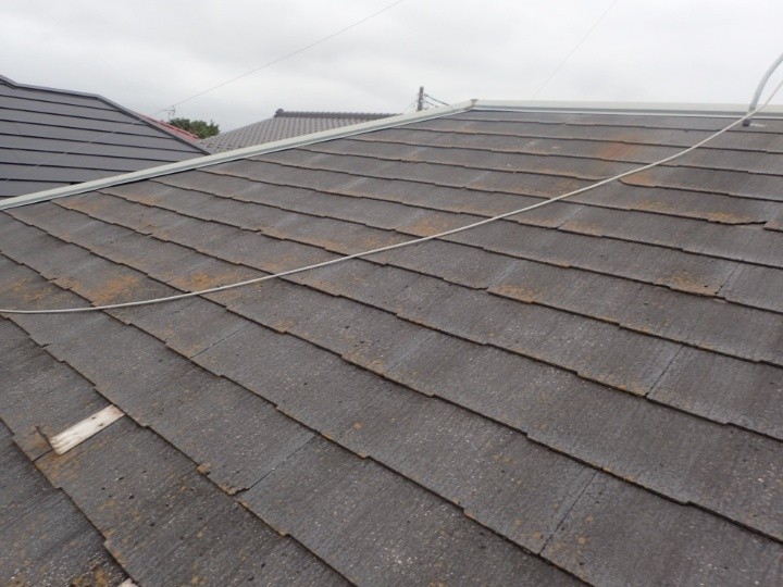 全体的な屋根材の欠け・色あせ