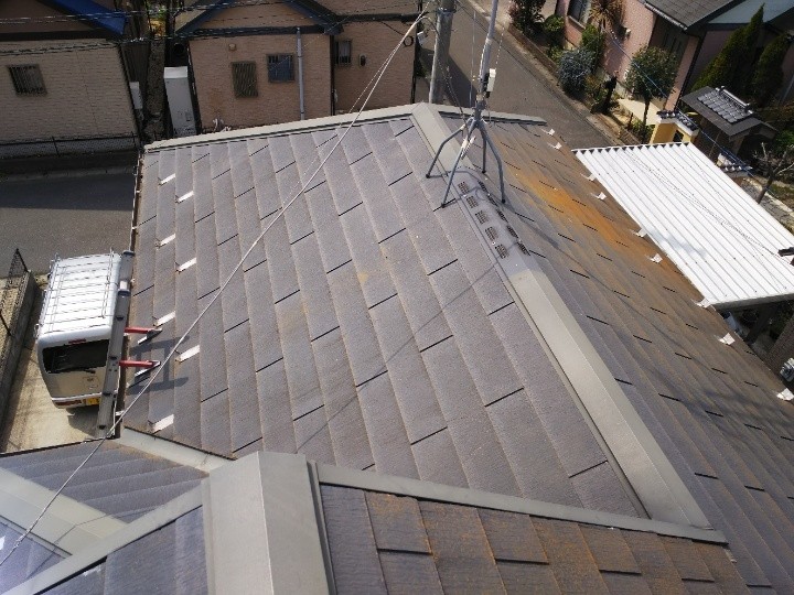 屋根カバー工事前のお住まい