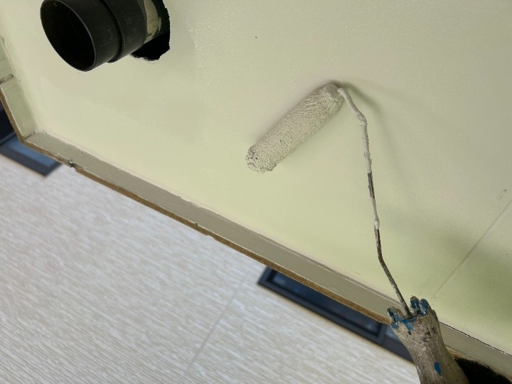 ケンエースによる軒天塗装