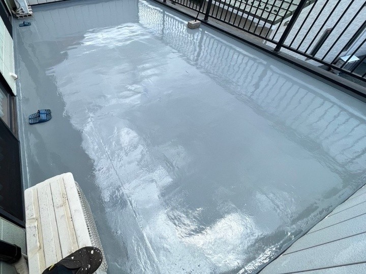 バルコニーの雨漏りを「DSカラーゼロのウレタン防水工事」して再発防止