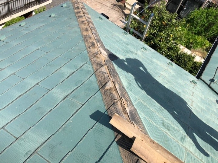 棟板金の撤去と下地の露出
