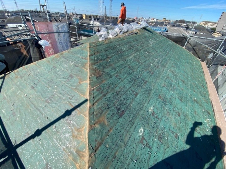 既存屋根材の撤去