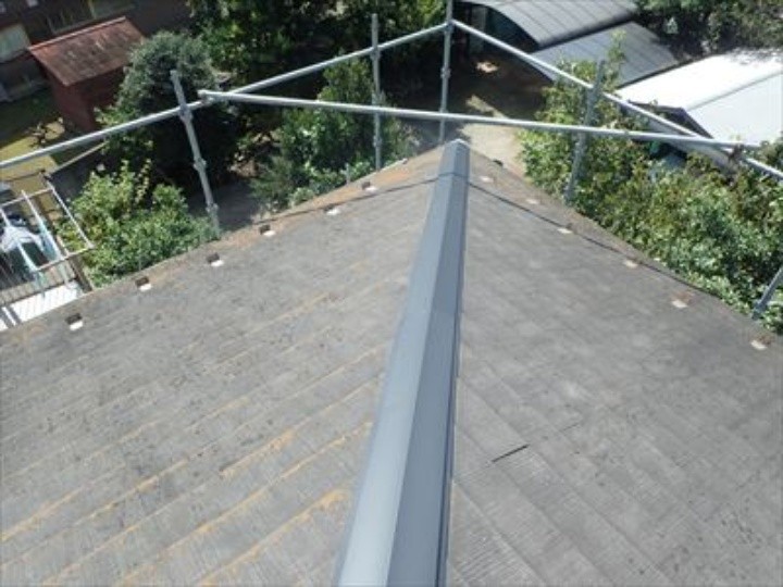 棟板金交換工事後の屋根