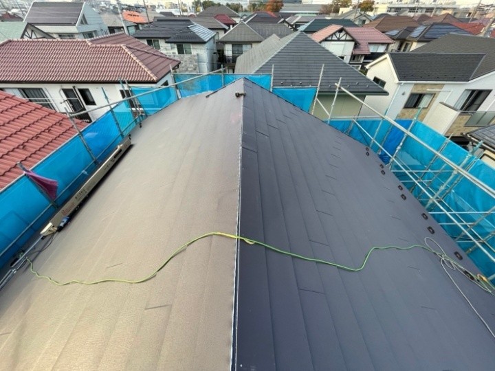 スーパーガルテクト本体の施工