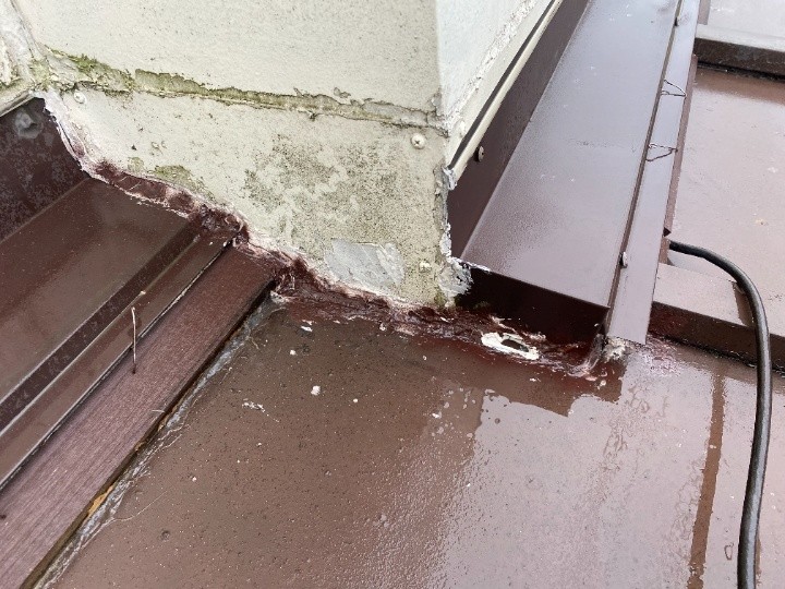 雨押え板金周辺の劣化