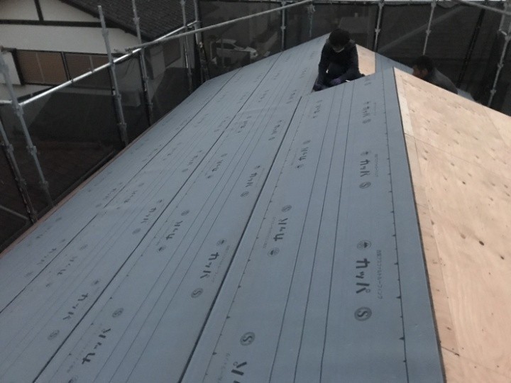 カッパ23による防水紙の敷設