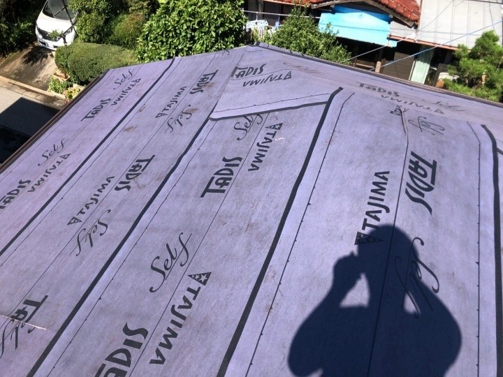 自着式防水紙「タディスセルフ」の施工