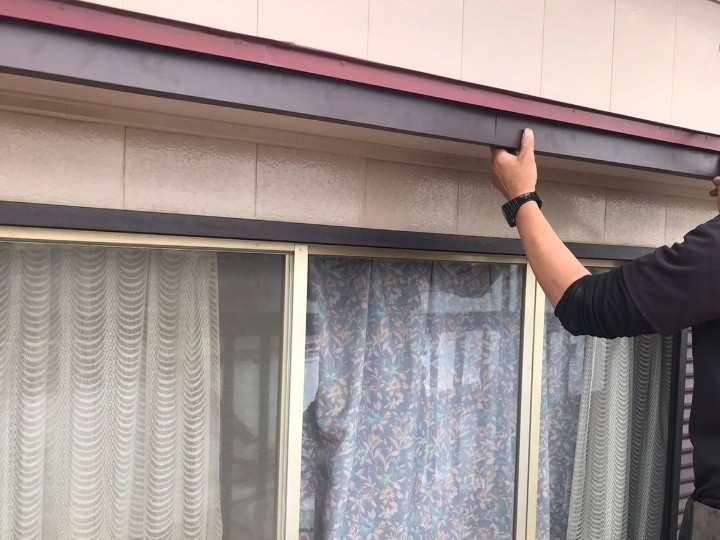 正面部分の板金カバー取り付け