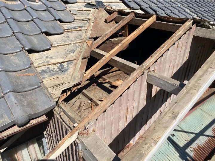 既存部の解体で下地の状態を見極め