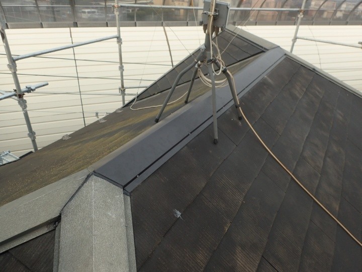 台風24号で飛散した棟板金に火災保険を適用した交換工事を実施