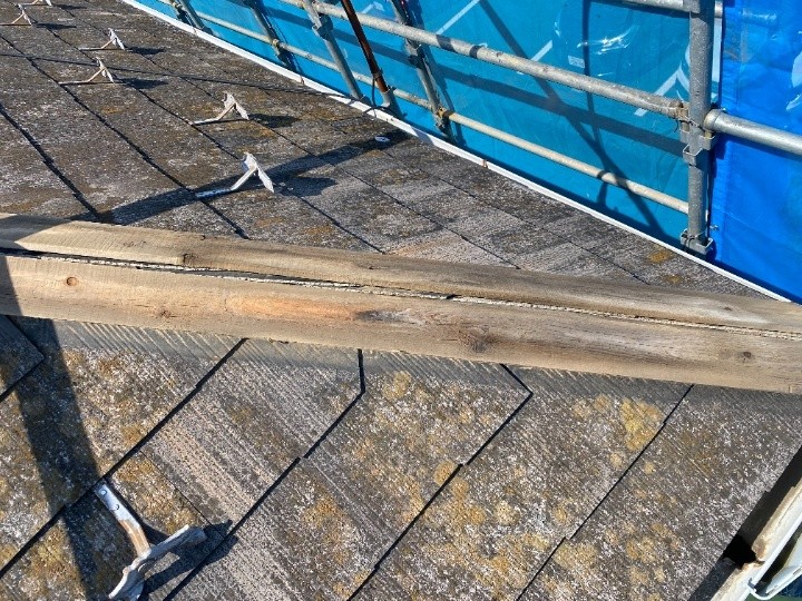 露出してしまった貫板