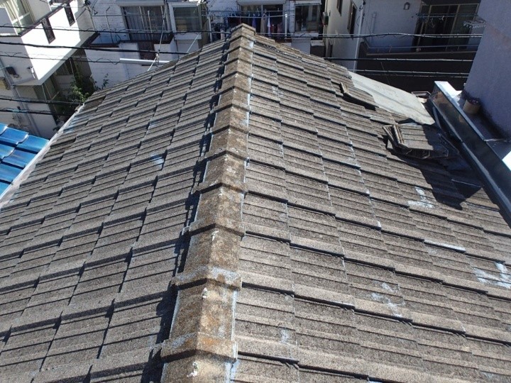 セメント瓦屋根の全体状況